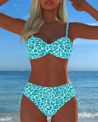 Stylish two-piece swimsuit with lace-up and leopard print