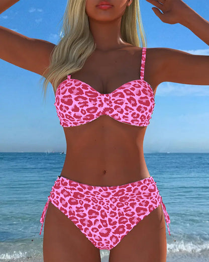 Stylish two-piece swimsuit with lace-up and leopard print