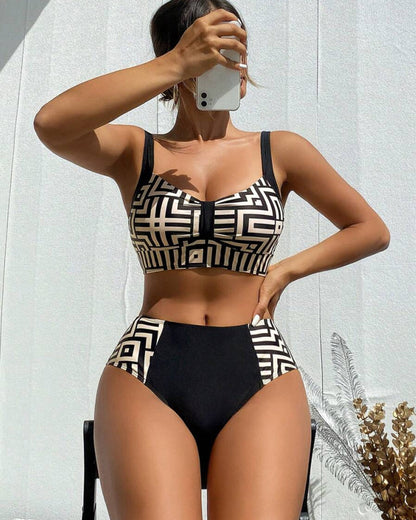 Stylish Two-Piece Bikini with a Printed Pattern
