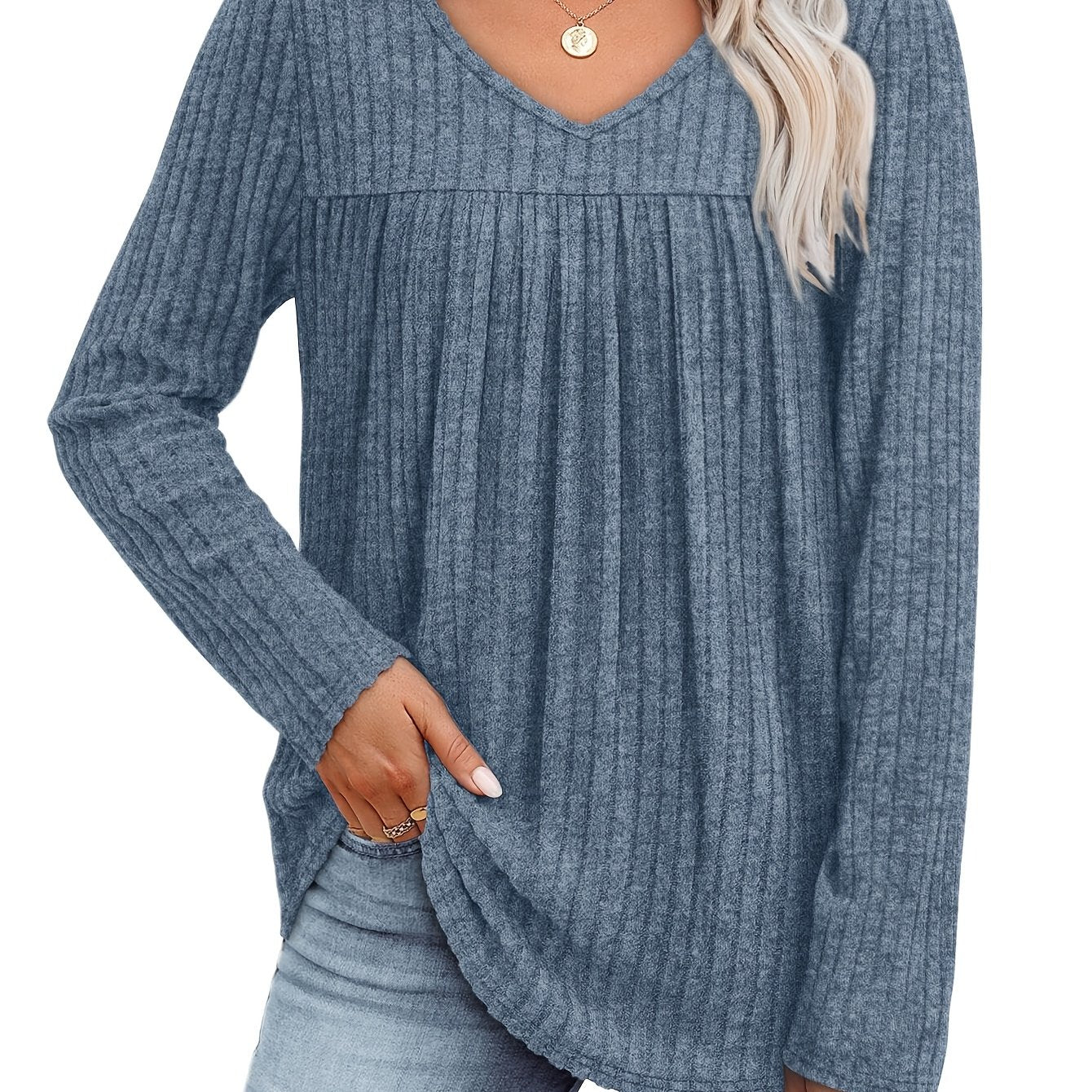 Helle™ | Lightweight knit blouse with V-neck