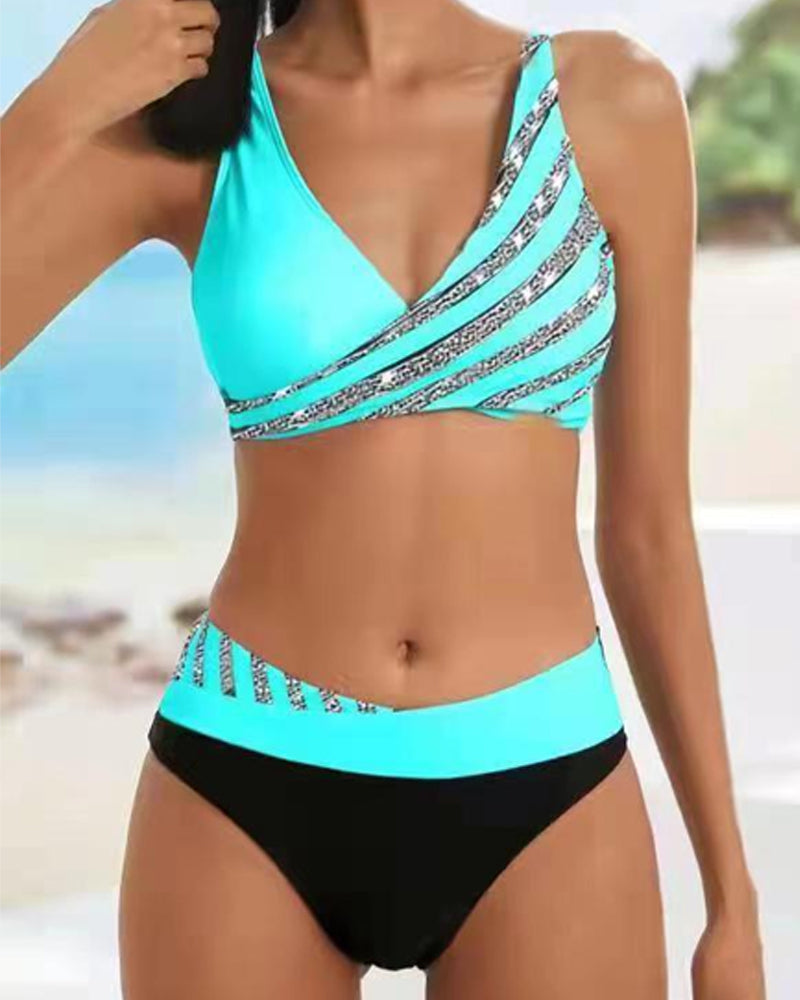 Stylish striped bikini set with a trendy print