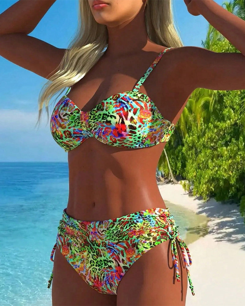 Eye-catching leopard-print two-piece bikini