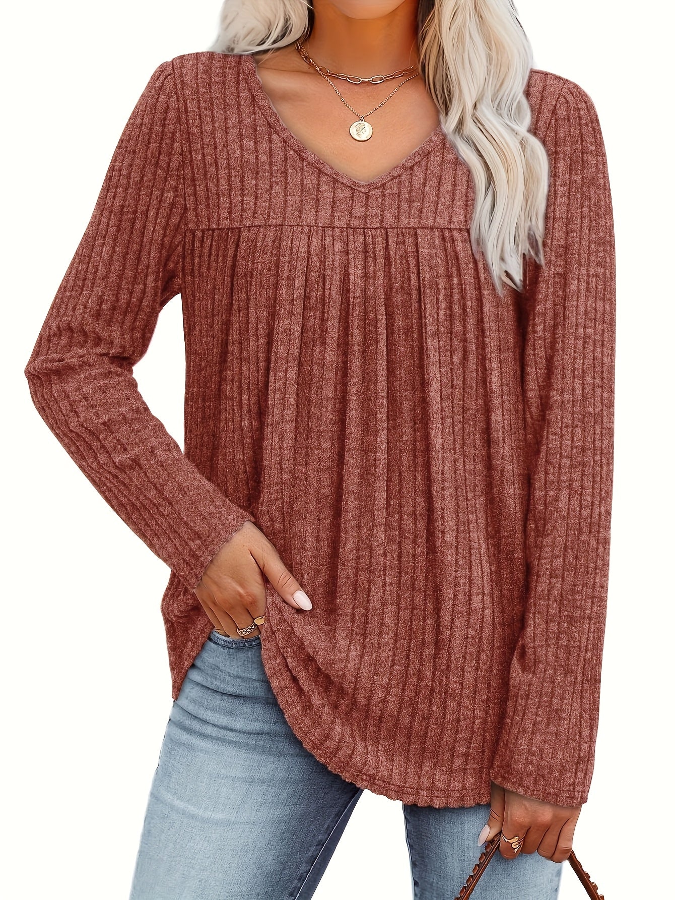 Helle™ | Lightweight knit blouse with V-neck