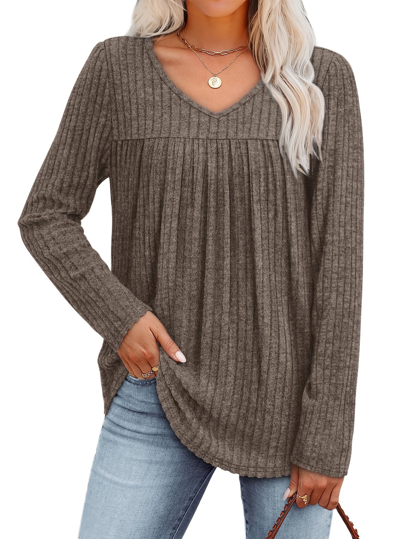 Helle™ | Lightweight knit blouse with V-neck