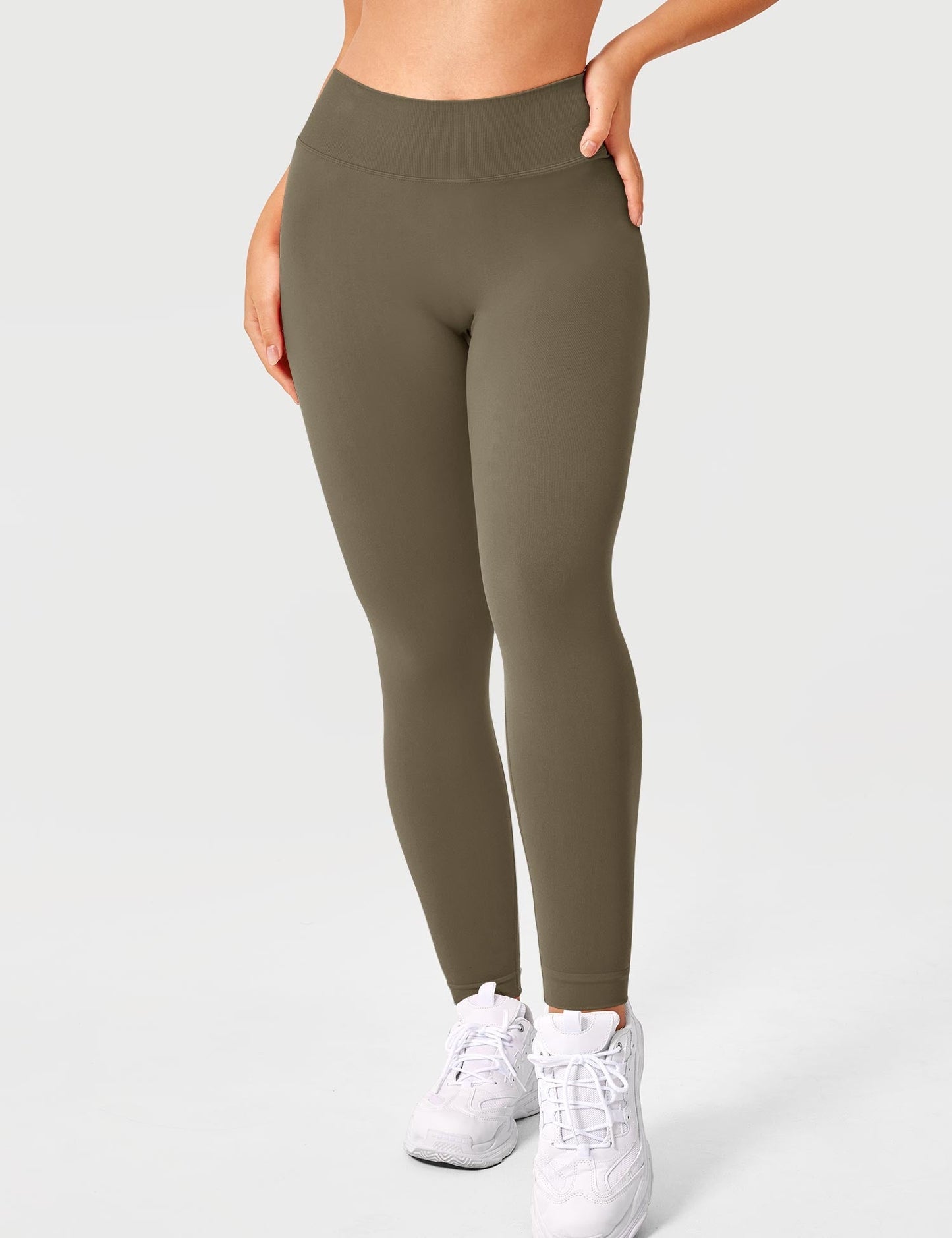 V-back Soft-Scrunch Leggings